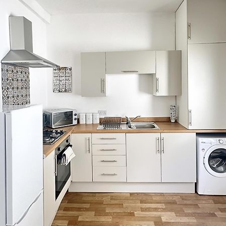 3 Bedroom House Near Liverpool Football Stadium Zewnętrze zdjęcie